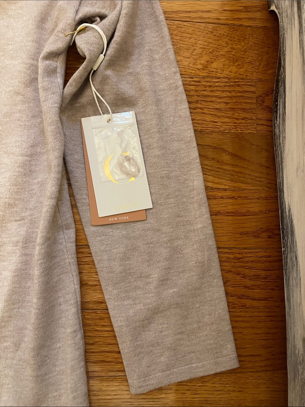 NWT Cyrus Light Taupe Open Front Rolled Hem Cardigan Sz S - Picture 4 of 11